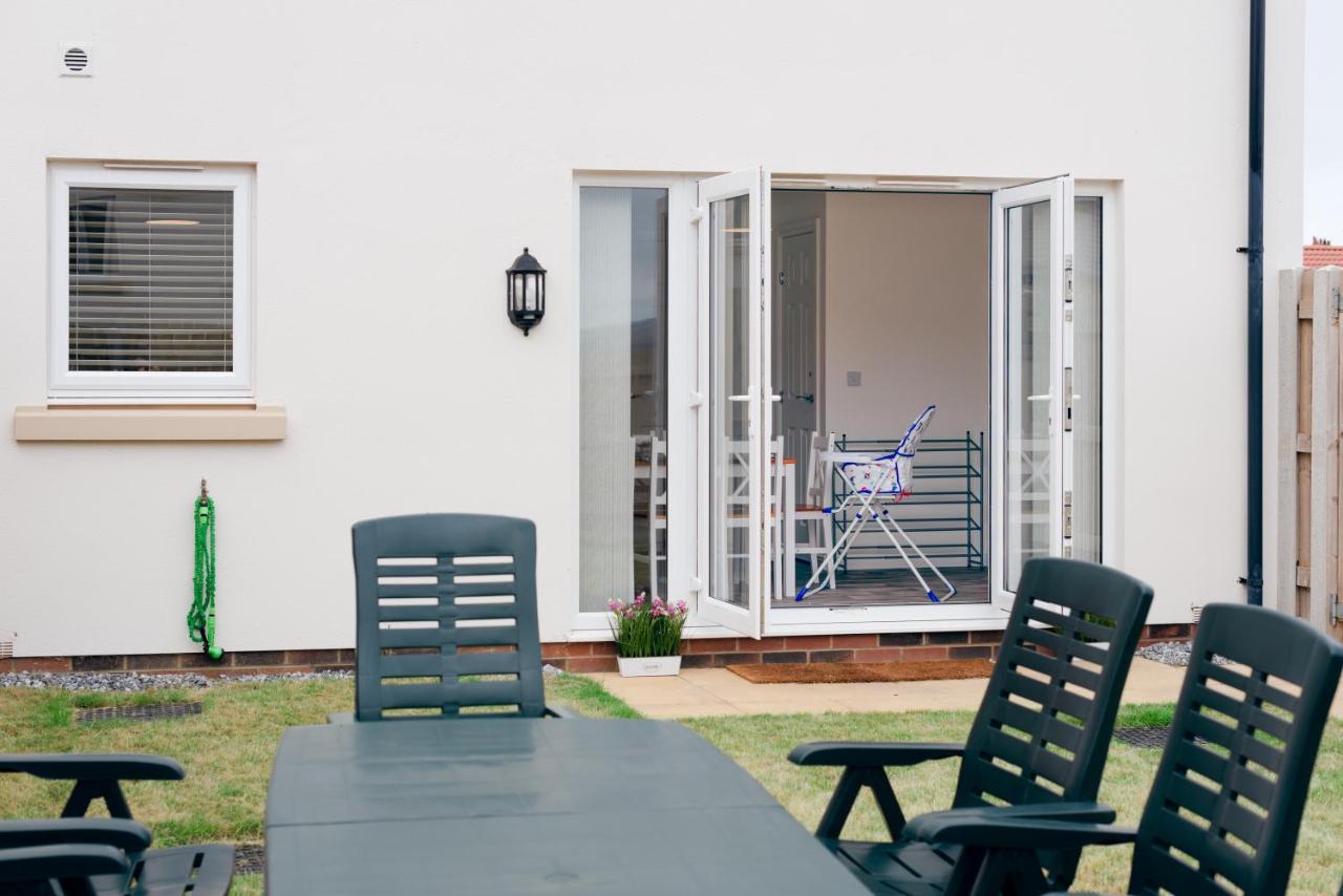 Oakley - Large, Elegant, Dog Friendly & Parking Villa วิทบี ภายนอก รูปภาพ
